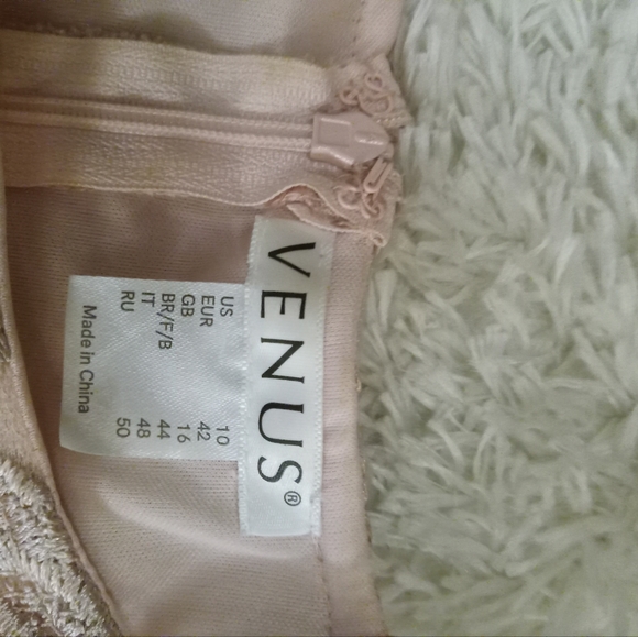 Women's Embroidered Cold Shoulder Top, Size 10 - Picture 5 of 5